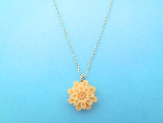Tarte - Soft Creme Flower Goldfilled, Necklace